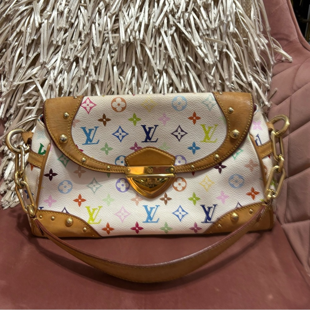 Rare! 🤩 Louis Vuitton Beverly MM Mulitcolor white leather one shoulder bag.